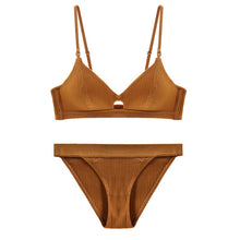 Load image into Gallery viewer, CINOON 2019 High-end Brand Romantic Temptation Bra Set Women Fashion Stripes Underwear Set Push Up Bra and Panties Set